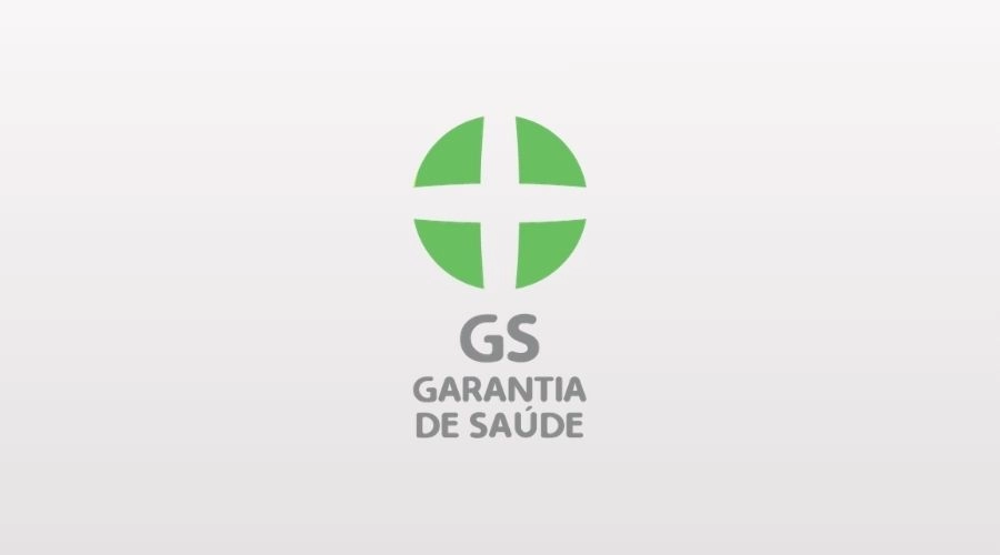 Equipe de RH analisando os custos e benefícios do Plano de Saúde Garantia pelo CNPJ