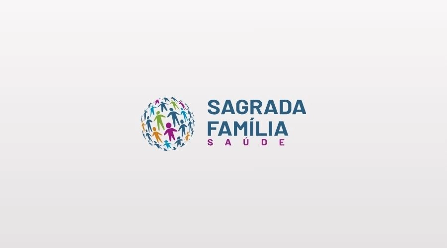 Gestores de RH analisando os benefícios do Plano de Saúde Sagrada Família pelo CNPJ